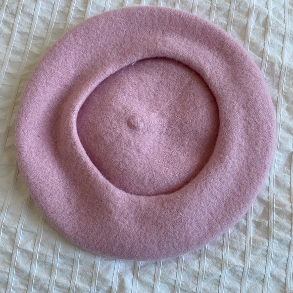 Excellent condition - pink baret - Picture 2 of 2